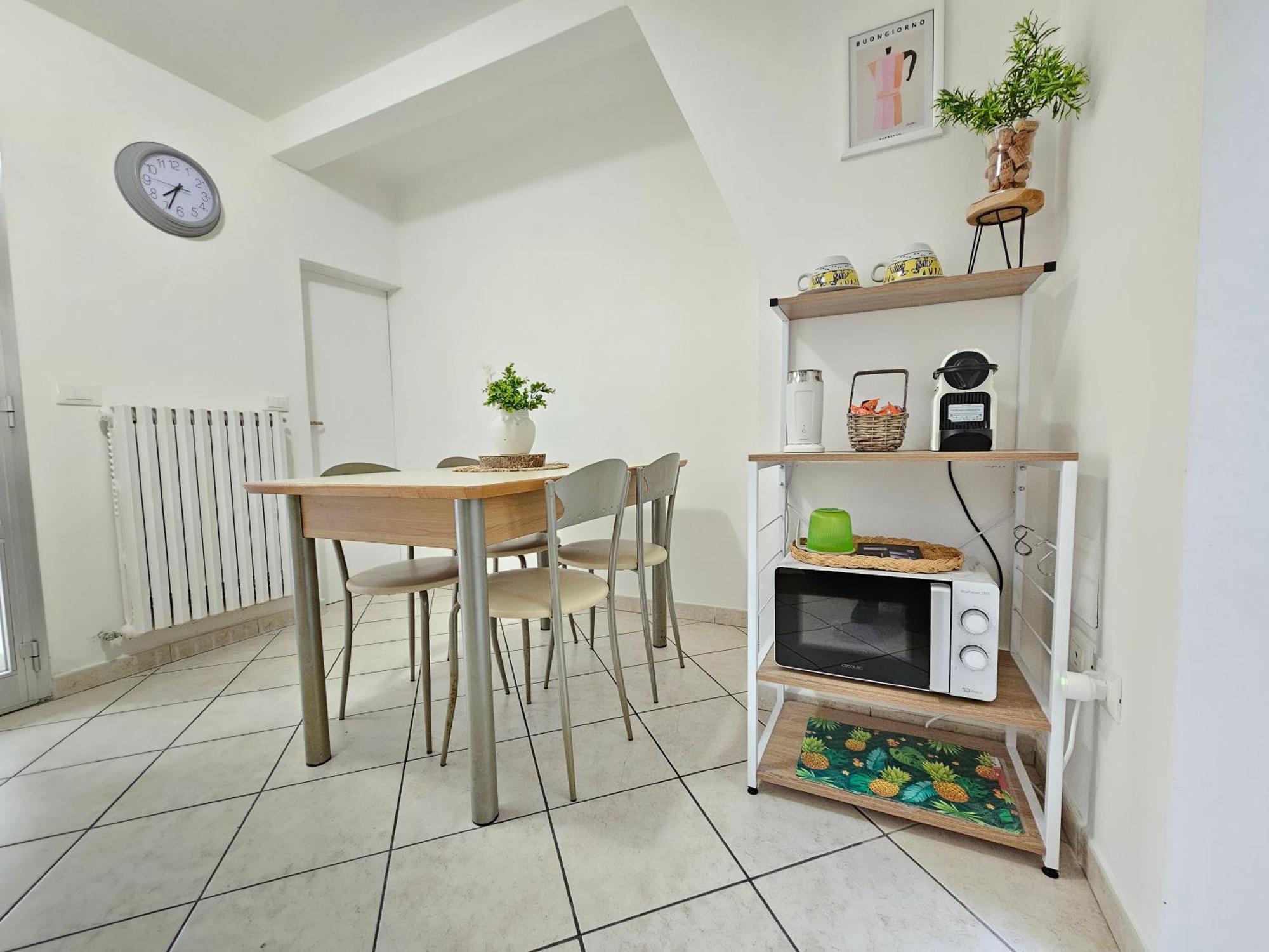 La Casetta Bilocale Centrale Con Terrazza Parkfree Wifi Minipc Ps4 Ac Jesi Esterno foto
